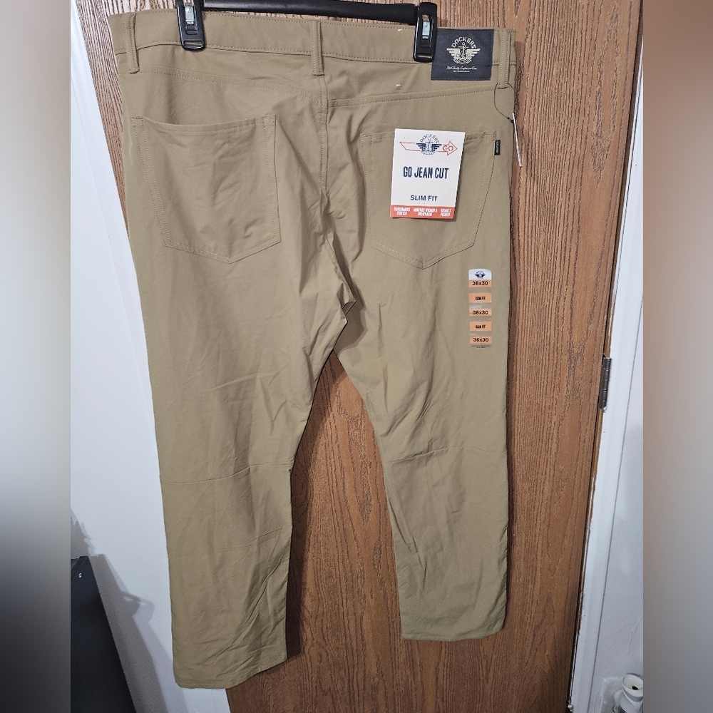 NWT Dockers mens pant